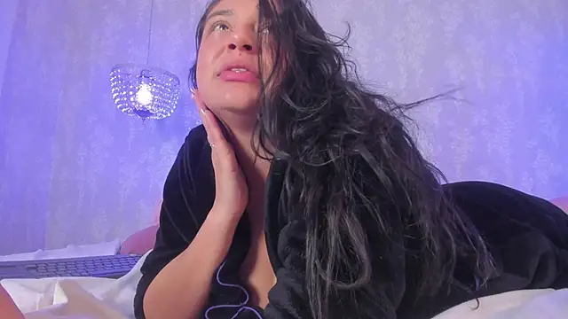 dayra angels online show from 06-15-26, 09:14