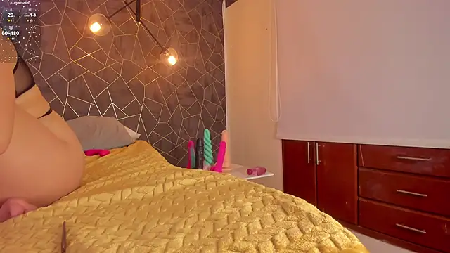 dayra angels online show from 10-27-25, 08:10