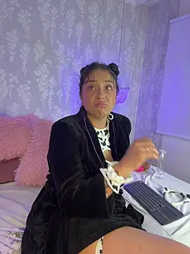 dayra angels online show from 06-14-26, 08:10