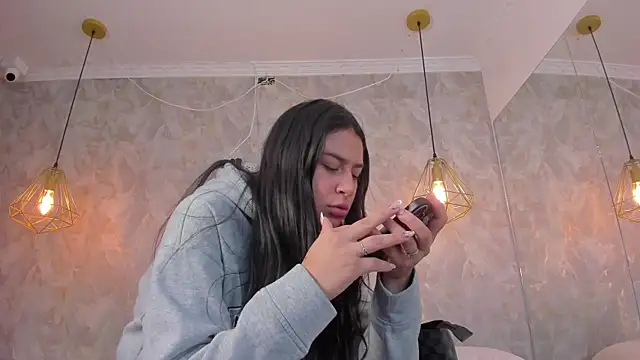 dayra angels online show from 06-24-26, 07:11