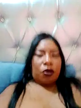 rosmery-navarro online show from 12-14-25, 05:02