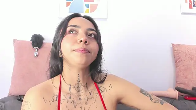 Snapshot of miss_soffi_ chatting on 01-17-25, 03:11 miss soffi  online show from 01-17-25, 03:11