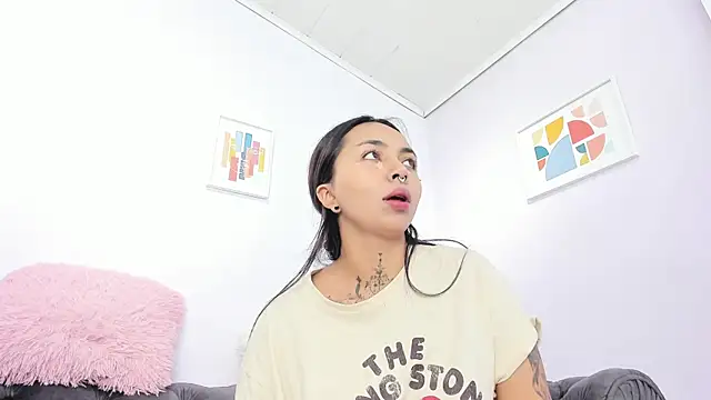 miss soffi  online show from 11-06-25, 12:20