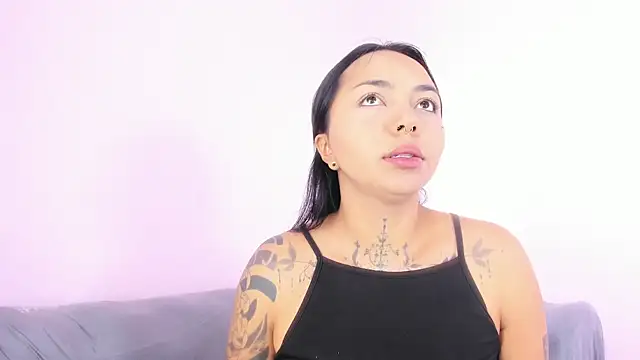 miss soffi  online show from 06-19-26, 12:22