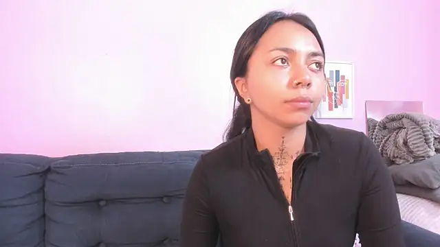miss soffi  online show from 07-13-26, 12:37