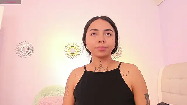 Snapshot of miss_soffi_ chatting on 01-22-25, 12:27 miss soffi  online show from 01-22-25, 12:27