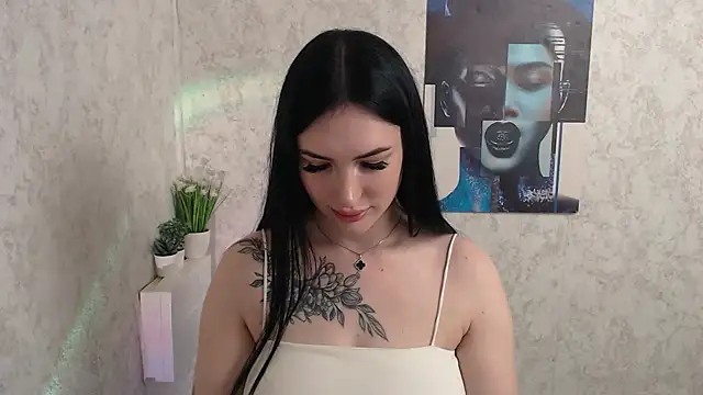 Snapshot of MisssShy_ chatting on 02-17-26, 05:27 MisssShy online show from 02-17-26, 05:27