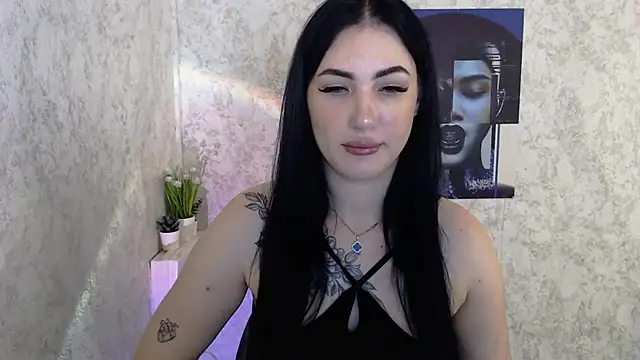 Snapshot of MisssShy_ chatting on 09-29-25, 03:13 MisssShy online show from 09-29-25, 03:13
