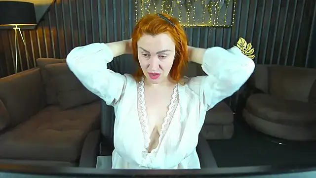 Kamilla Hot online show from 04-04-26, 05:36