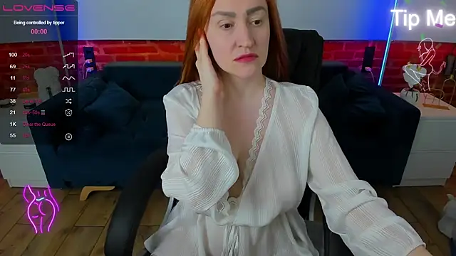 Kamilla Hot online show from 03-09-26, 07:06