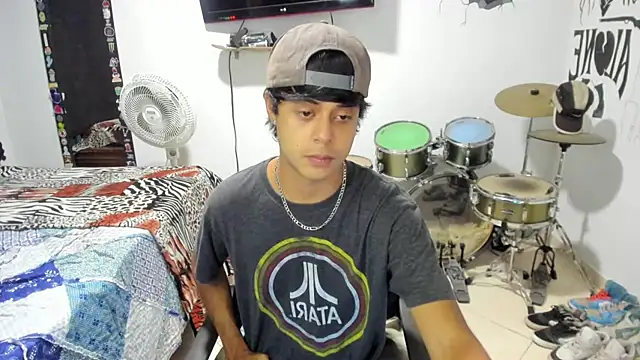 Zack falcon online show from 09-23-25, 03:24