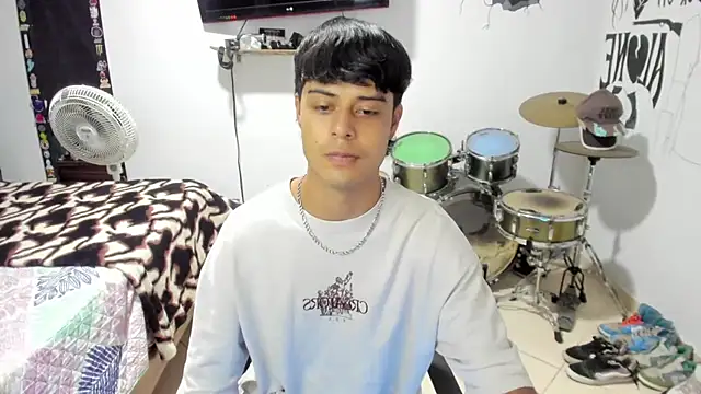 Zack falcon online show from 10-20-25, 02:46