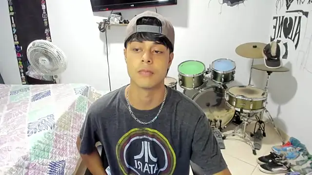 Zack falcon online show from 10-18-25, 03:30