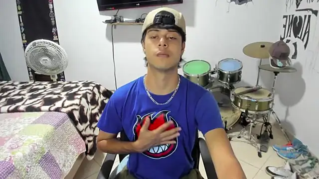 Zack falcon online show from 11-06-25, 03:54