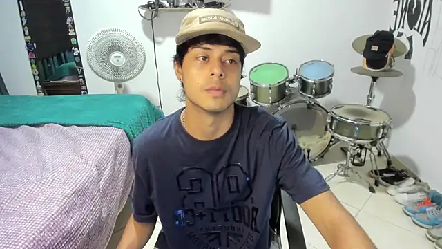 Zack falcon online show from 03-11-26, 03:33