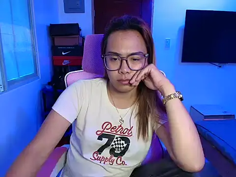 Your PrettyGirlxxx online show from 02-20-26, 01:24