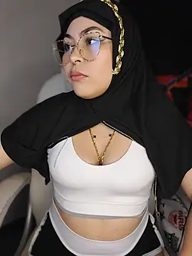 Hana    online show from 03-23-26, 11:37