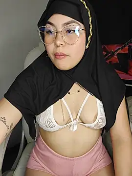 Hana    online show from 03-18-26, 11:27