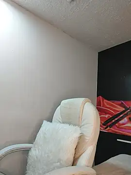 Hana    online show from 03-21-26, 01:40