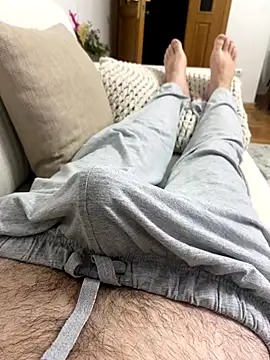 okanist online show from 10-31-25, 04:14