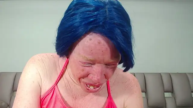 Kittywhiteass online show from 09-29-25, 12:50