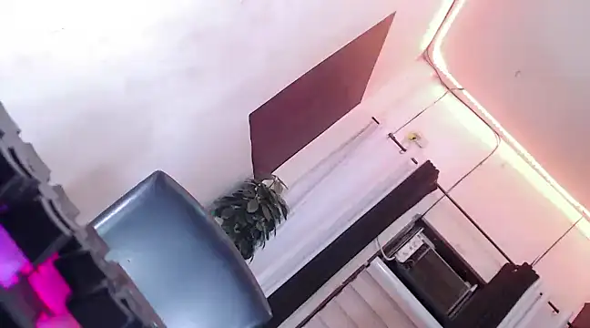 Chubbytransgirl21 online show from 03-01-25, 04:44