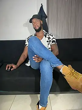 Snapshot of blackdrey18 chatting on 02-20-26, 01:46 blackdrey18 online show from 02-20-26, 01:46