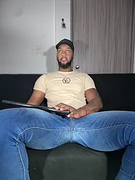 Snapshot of blackdrey18 chatting on 02-04-26, 03:18 blackdrey18 online show from 02-04-26, 03:18