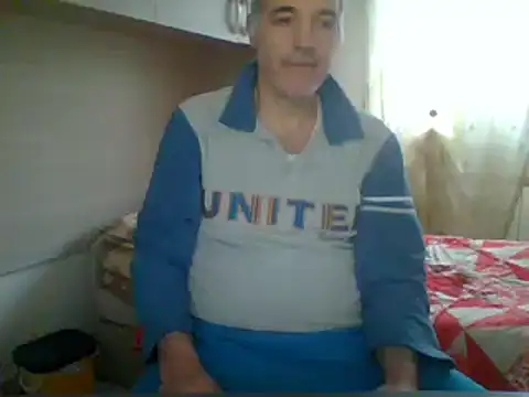Snapshot of Setesesso7 chatting on 01-28-25, 04:19 Setesesso7 online show from 01-28-25, 04:19