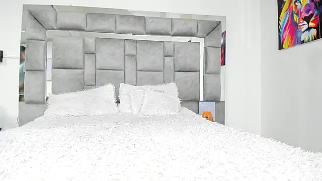 Candy And Andy  online show from 04-19-26, 01:34