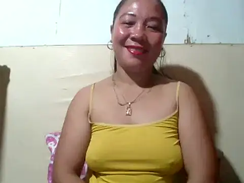 Snapshot of HungryPussypinayX chatting on 12-29-24, 07:00 HungryPussypinayX online show from 12-29-24, 07:00