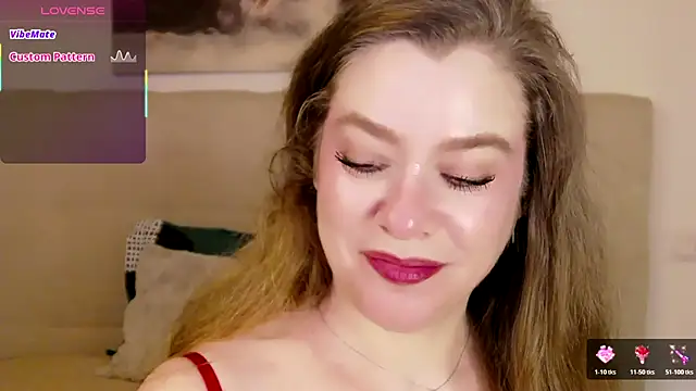 Snapshot of PetersEmily chatting on 05-16-26, 08:41 PetersEmily online show from 05-16-26, 08:41