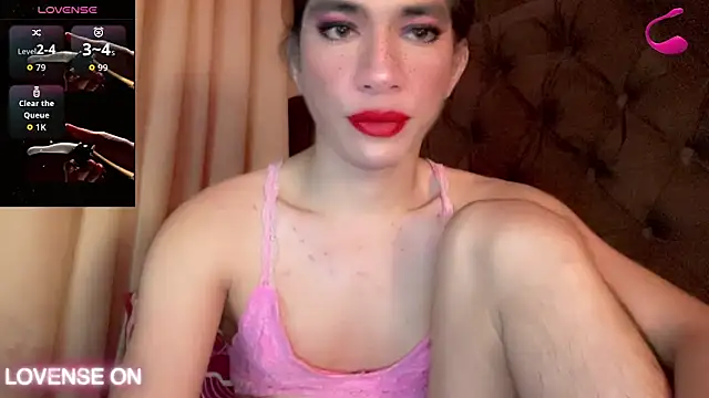 Snapshot of QUEEN_LILITH chatting on 04-24-26, 07:43 QUEEN LILITH online show from 04-24-26, 07:43