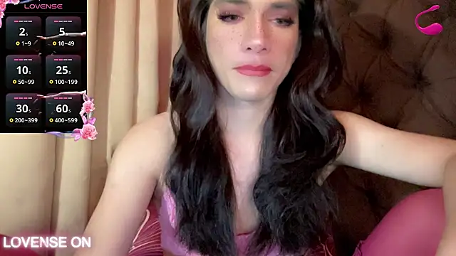 Snapshot of QUEEN_LILITH chatting on 06-20-26, 02:33 QUEEN LILITH online show from 06-20-26, 02:33