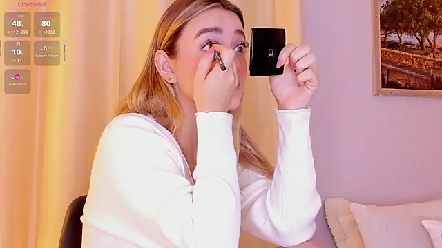 Assh lee  online show from 12-15-25, 01:06