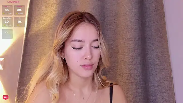 Assh lee  online show from 10-22-25, 12:59