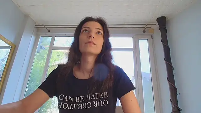 Anna Lewis online show from 03-25-26, 07:41