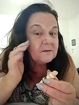 Snapshot of Yaya_Mineira chatting on 10-20-25, 10:32 Yaya Mineira online show from 10-20-25, 10:32