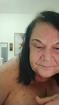 Snapshot of Yaya_Mineira chatting on 06-01-26, 11:37 Yaya Mineira online show from 06-01-26, 11:37