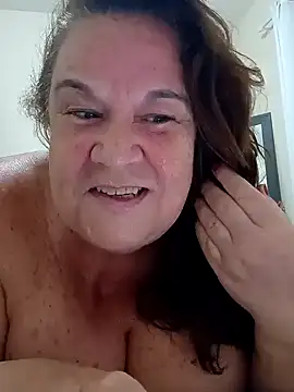 Snapshot of Yaya_Mineira chatting on 01-24-25, 11:45 Yaya Mineira online show from 01-24-25, 11:45