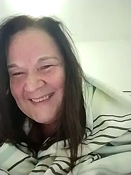 Snapshot of Yaya_Mineira chatting on 09-24-25, 09:10 Yaya Mineira online show from 09-24-25, 09:10