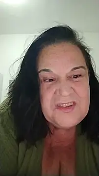 Snapshot of Yaya_Mineira chatting on 06-05-26, 01:21 Yaya Mineira online show from 06-05-26, 01:21
