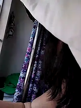 Yaya Mineira online show from 04-05-26, 04:02