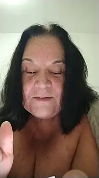 Snapshot of Yaya_Mineira chatting on 06-07-26, 01:22 Yaya Mineira online show from 06-07-26, 01:22