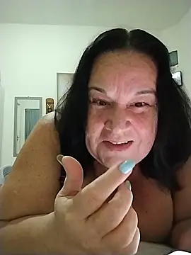Snapshot of Yaya_Mineira chatting on 05-07-26, 02:27 Yaya Mineira online show from 05-07-26, 02:27