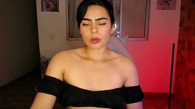 Snapshot of sexyladyy_ chatting on 03-06-25, 10:58 sexyladyy online show from 03-06-25, 10:58