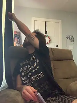 KcCumz19 online show from 12-15-25, 05:19