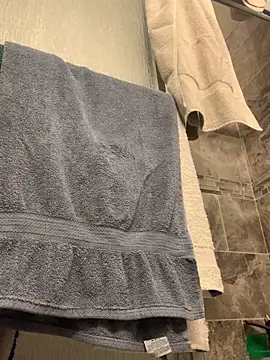 KcCumz19 online show from 12-21-25, 10:32