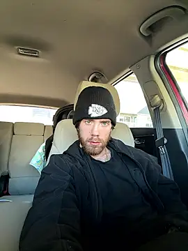 KcCumz19 online show from 01-11-26, 06:48