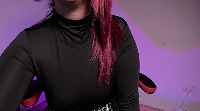 Snapshot of madelaine_blosson chatting on 02-20-25, 03:56 madelaine blosson online show from 02-20-25, 03:56